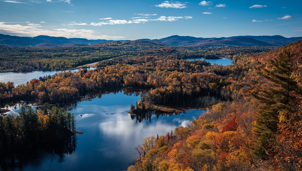 Vendre dans les Laurentides : pas juste une question de saison